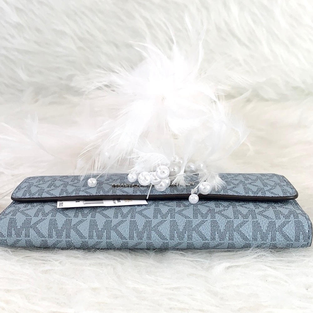 💙New Michael Kors 💙 Large Pale Blue Navy Trifold - Picture 5 of 6